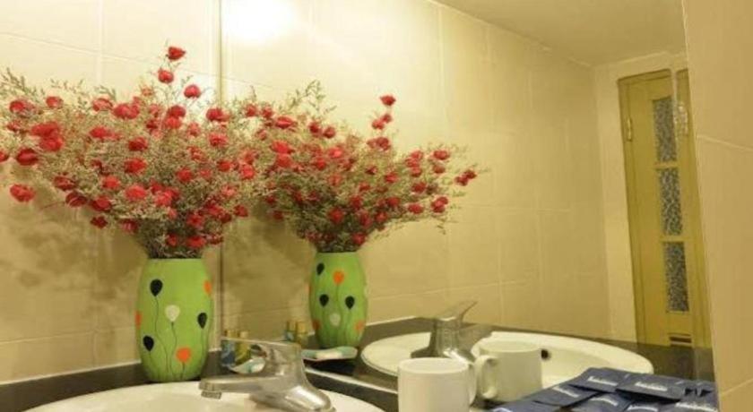 Hanoi Serenity Hotel 2 Esterno foto